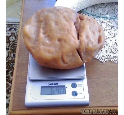Big Baltic amber stone. 690g