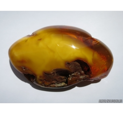 Genuine BALTIC AMBER Stone. 114 grams #st-035